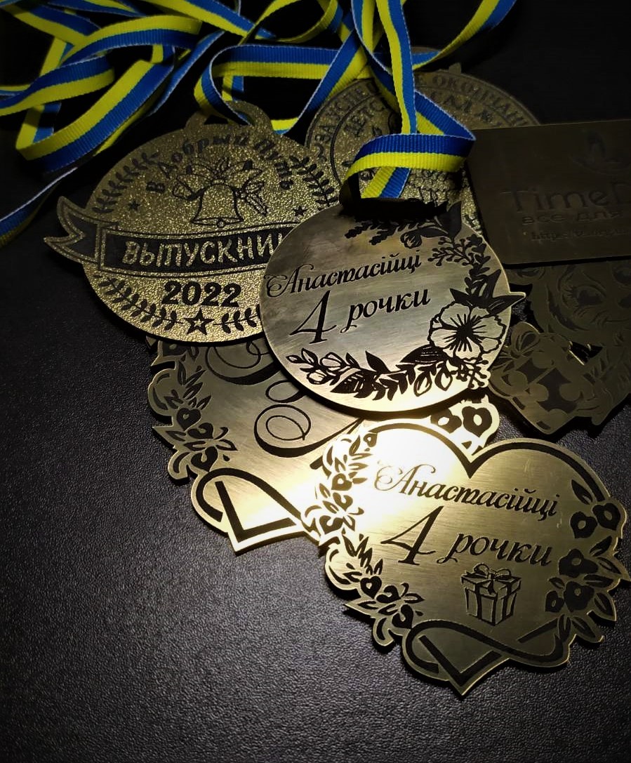 Виготовлення табличок, магнітів, бейджів, подяк, медалів, нагород, бірок, вивісок. - Фото 18