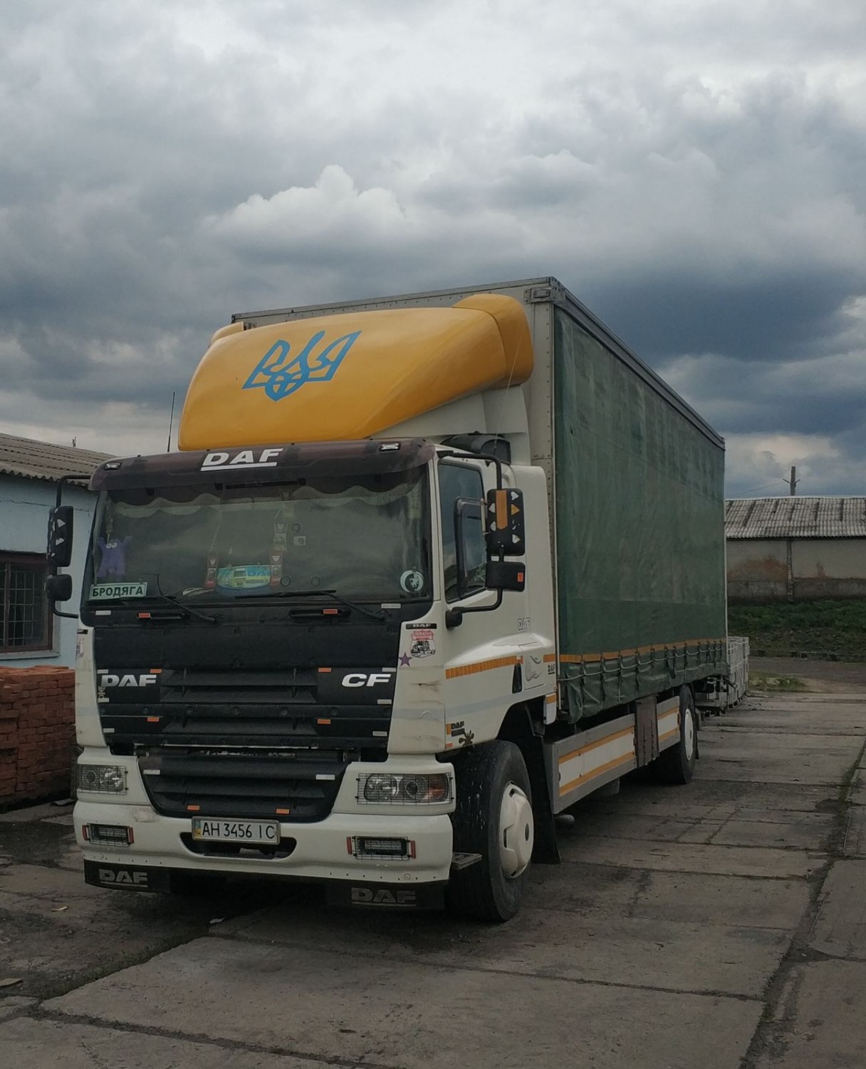 Дзеркальний Тризуб Герб України на автомобіль - наклейка, пластик - Фото 6