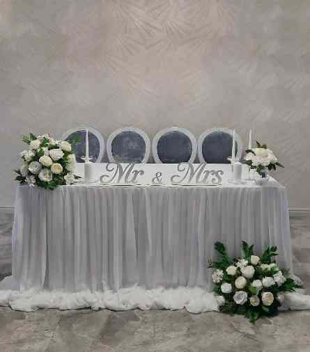 Mr & Mrs з підставкою на весільний стіл молодят. - Фото 4