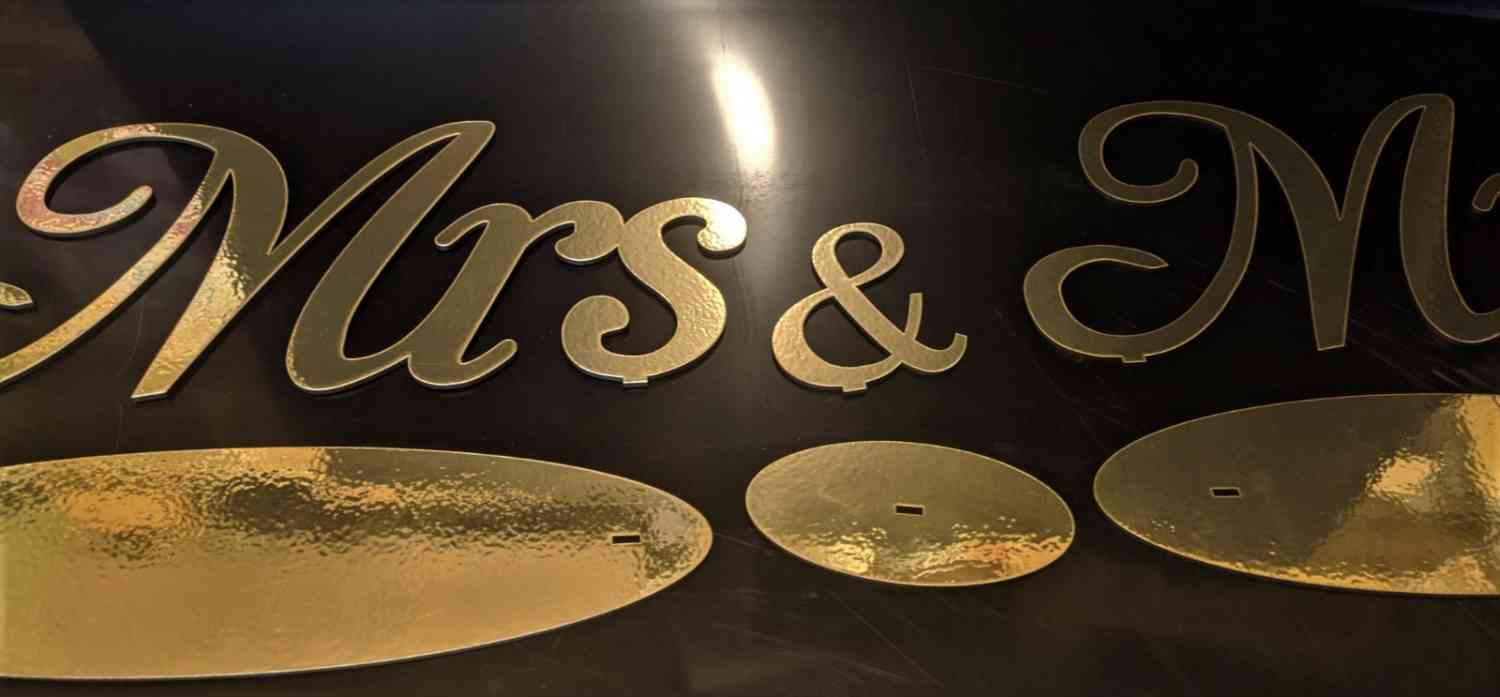 Mr & Mrs з підставкою на весільний стіл молодят. - Фото 5